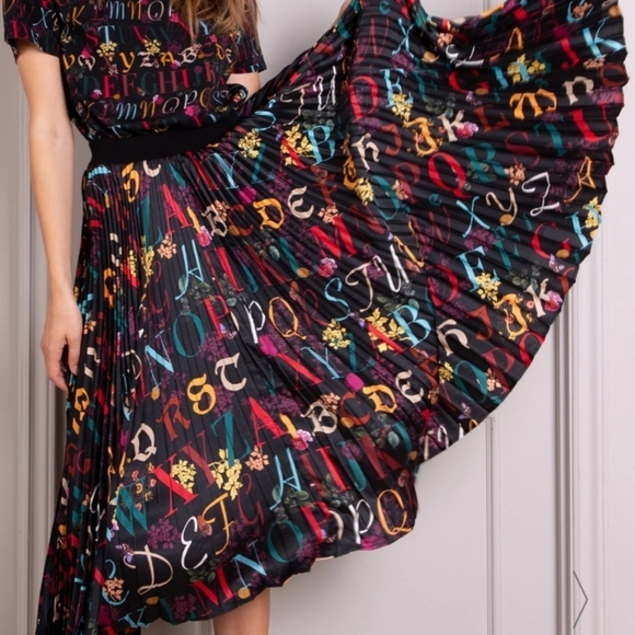 Pleated Skirt - Picture 2 of 2